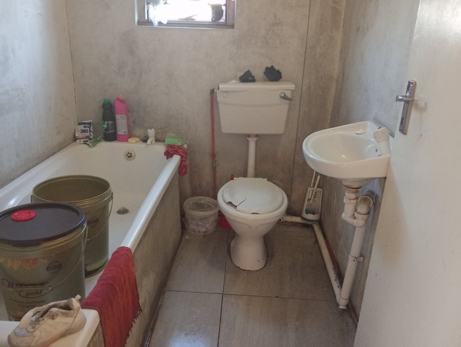 2 Bedroom Property for Sale in Delft Western Cape